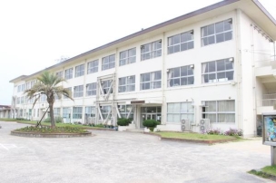 【小学校】倉敷市立中洲小学校 385m 周辺環境