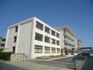 【小学校】倉敷市立老松小学校 898m 周辺環境