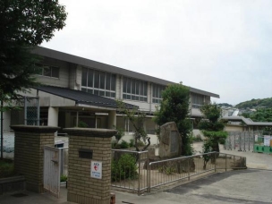 【中学校】倉敷市立味野中学校 631m 周辺環境
