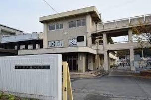 【中学校】岡山市立操山中学校 794m 周辺環境