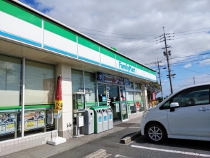 【コンビニ】ファミリーマート岡山福島店 739m 周辺環境
