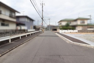 前面道路 前面道路含む現地写真