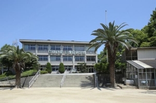 【小学校】倉敷市立旭丘小学校 1299m 周辺環境