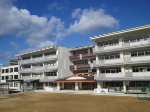 【小学校】倉敷市立倉敷東小学校 386m 周辺環境